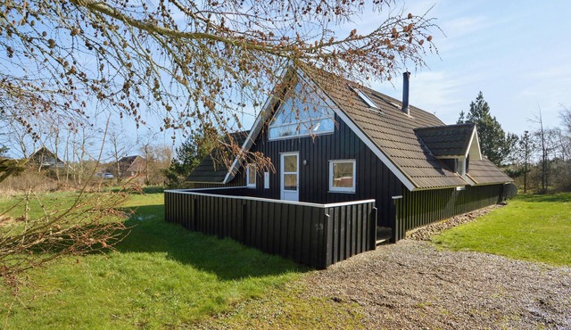 Nice home in Rømø with sauna