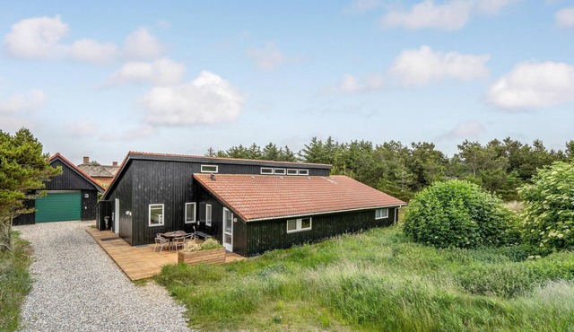 Nice home in Ringkøbing with sauna