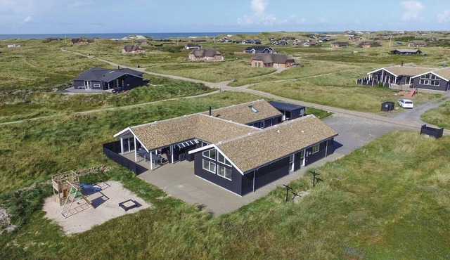 Nice home in Ringkøbing with sauna