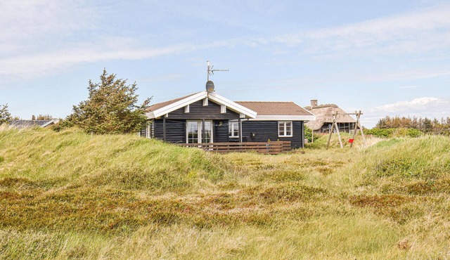 Nice home in Ringkøbing with sauna