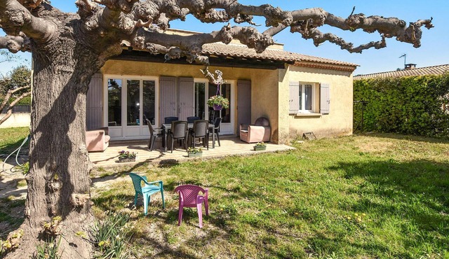 Nice home in Rognonas with WiFi