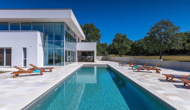 Nice home in Rovinj with sauna