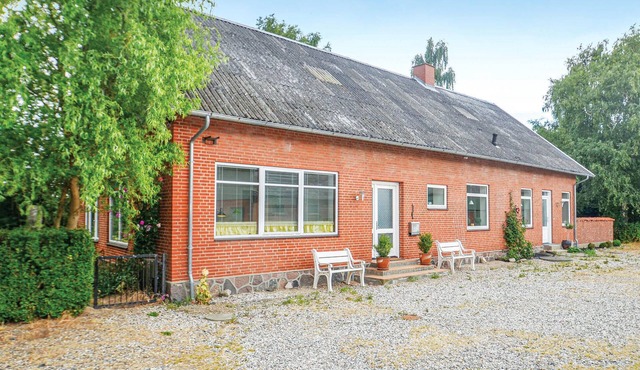 Nice home in Sakskøbing with WiFi