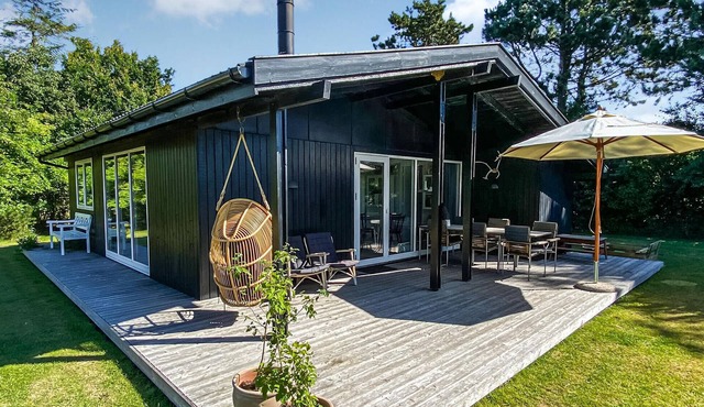 Nice home in Samsø with kitchen