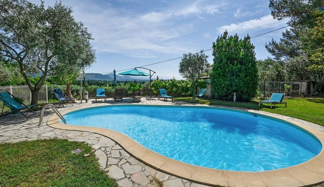 Nice home in Sarrians with WiFi