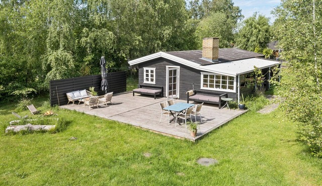 Nice home in Sjællands Odde with WiFi