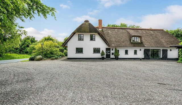 Nice home in Sjølund with kitchen