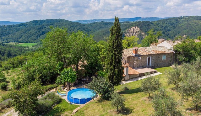 Nice home in Skabici with WiFi