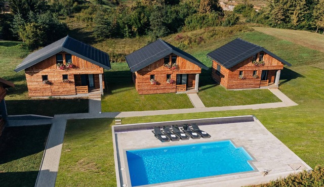 Nice home in Slunj with swimming pool