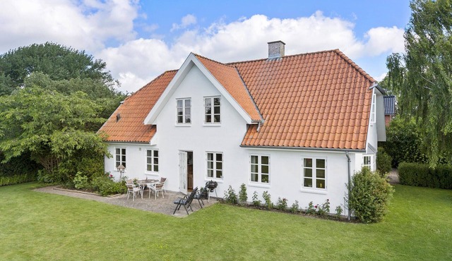 Nice home in Sønderborg with kitchen
