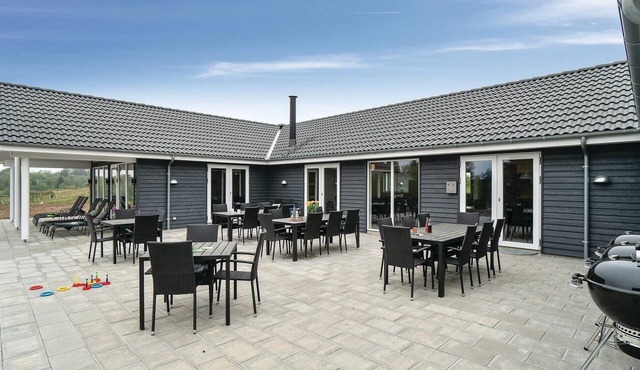 Nice home in Spøttrup with sauna