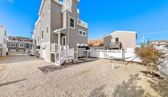 Nice home in Spray Beach with 3 Bedrooms, Internet and WiFi