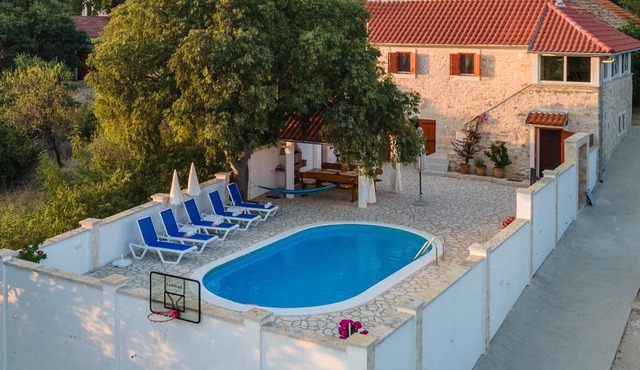Nice home in Stankovci