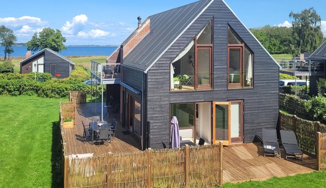 Nice home in Stubbekøbing with WiFi