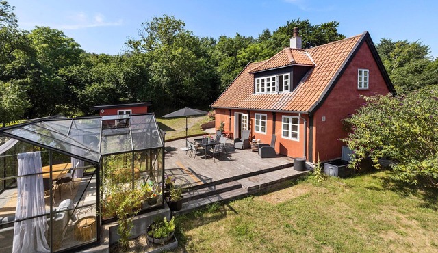 Nice home in Svaneke with WiFi