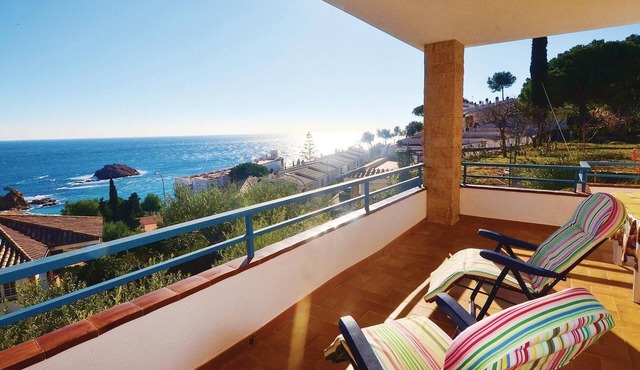 Nice home in Tossa de Mar with WiFi