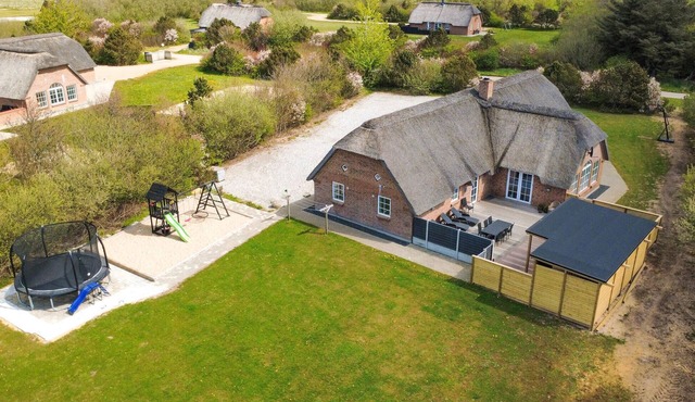 Nice home in Ulfborg with sauna