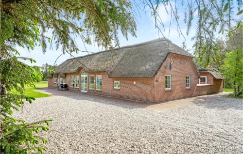 Nice Home In Ulfborg With Sauna