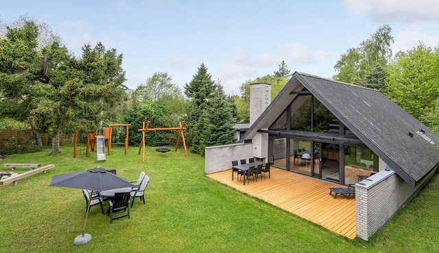 Nice home in Væggerløse with WiFi