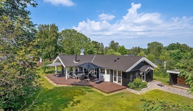 Nice home in Vejby with sauna