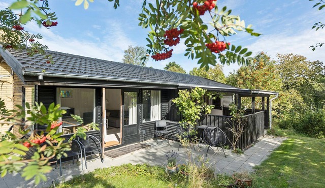 Nice home in Vejby with WiFi