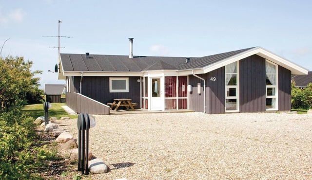 Nice home in Vestervig with sauna