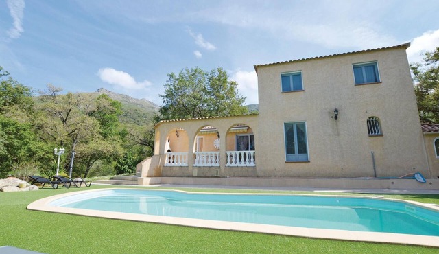 Nice home in Ville di Paraso with WiFi