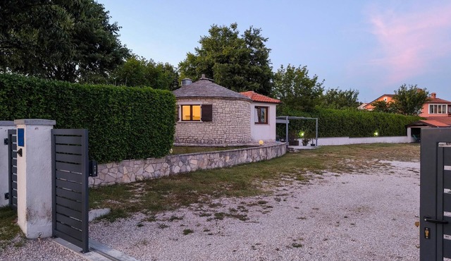 Nice home in Zminj with WiFi