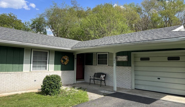 Nice home under 3 min. to the Back of the Dragon Center & downtown Tazewell.