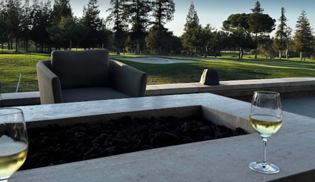 Nice house but not for rent. Vrbo won’t remove the listing easily. Don’t rent!