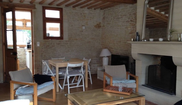 Nice house typical of St Aubin sur Mer, 3 bedrooms, 2 steps from the sea,