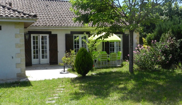 Nice house, ground floor, near the River Vézère, close to Eyzies and Bugue