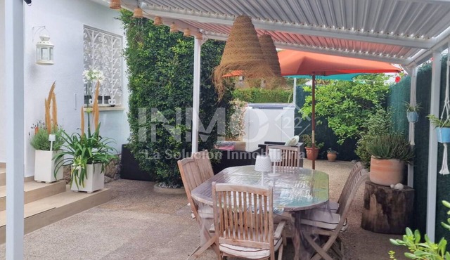 Nice house just a few metres from the beach