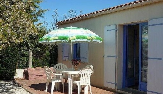 Nice house on the sea, quiet and pleasant, garden, wifi