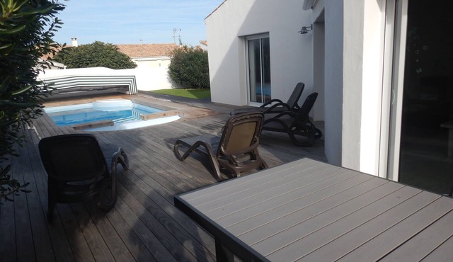 Nice house, very appreciated, quiet, close to the sea, private pool, 3*.