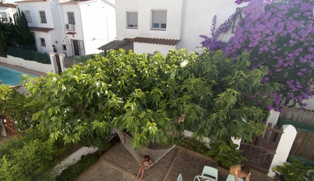Nice house with barbecue and communal pool