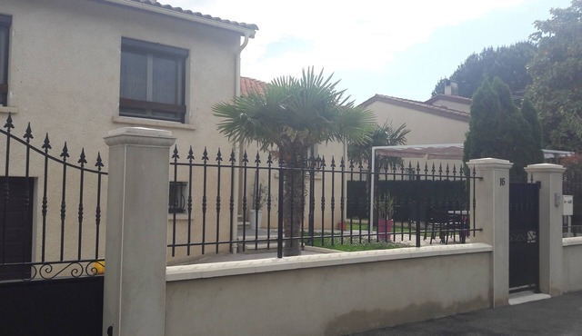 NICE HOUSE WITH GARDEN TOULOUSE CASTELGINEST OCCITANIE