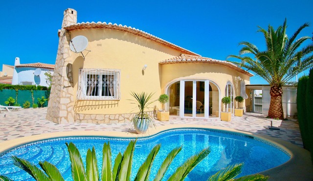 Nice house with pool and Wifi Campo Olivar PM