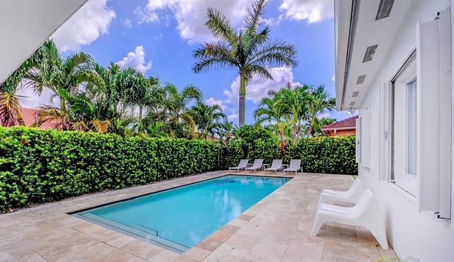 nice house with private pool in southwest Miami