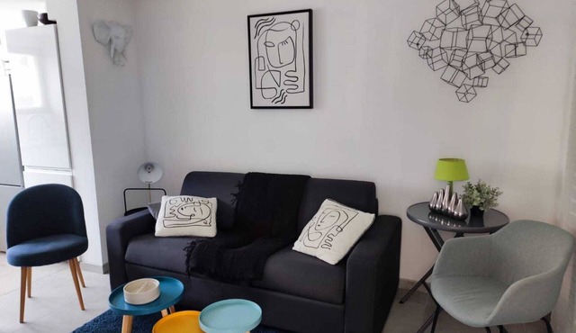Nice little house for 6 people near the river Canche