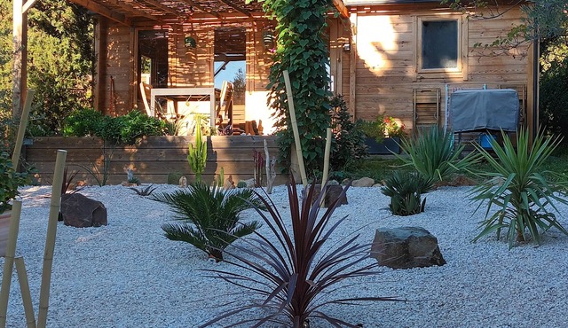 Nice little chalet 200m from the Devil's Bridge