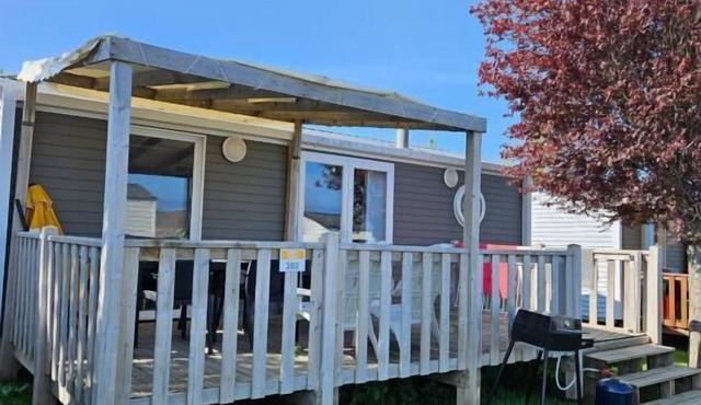 Nice Mobilhome 4 pers 2 bedrooms near the swimming pool 5*.