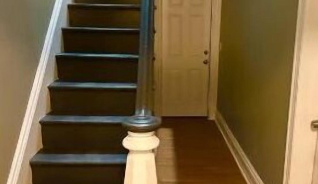 Nice Modern 3BR 1BA - W Backyard