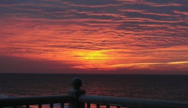 Nice Oceanfront - Corner w/Wrap-Balcony!