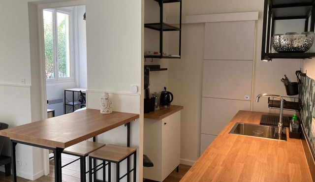 NICE ONE BEDROOM APARTMENT LIBERATION AREA