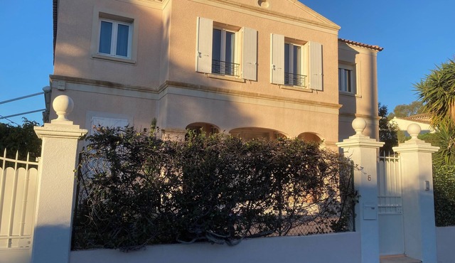 Nice Paladian Villa in ST RAPHAEL, Boulouris, with simming-pool ,near beaches.