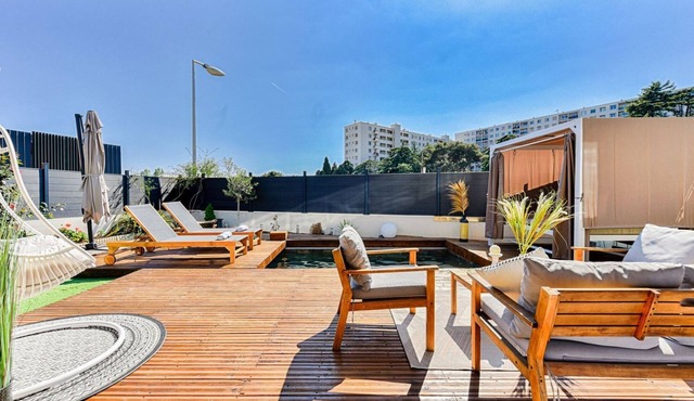 Nice Paradise - Beautiful villa at 5 min walk beach with pool, park and air conditioning