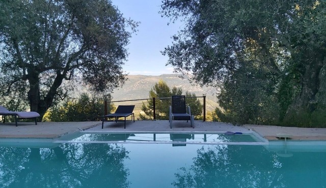 Nice peaceful house with swimming pool on the mountains near the sea