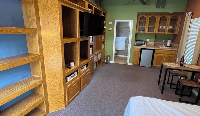 Nice place to stay if you don’t want to to deal with Hotels rooms