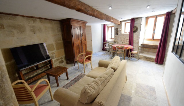 Nice, quiet, cool apartment for 4 people.